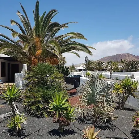 Villa Beautiful Spacious 2 Bed Villa With Private Pool Playa Blanca (Lanzarote)