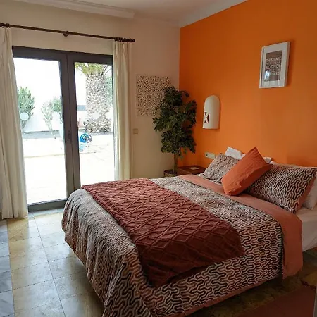 Beautiful Spacious 2 Bed Villa With Private Pool * Playa Blanca (Lanzarote)